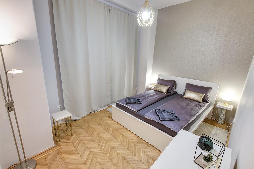 Brighthome Castle District Budapeste Exterior foto