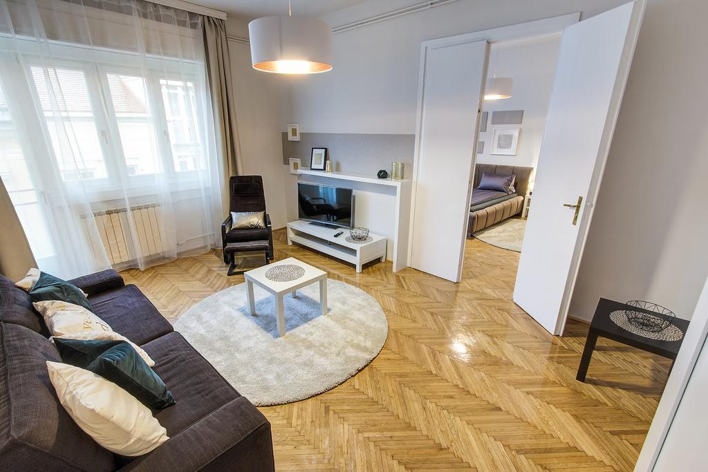 Brighthome Castle District Budapeste Exterior foto