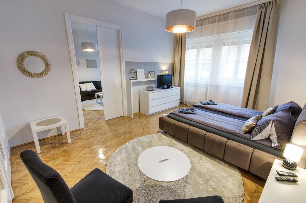 Brighthome Castle District Budapeste Exterior foto