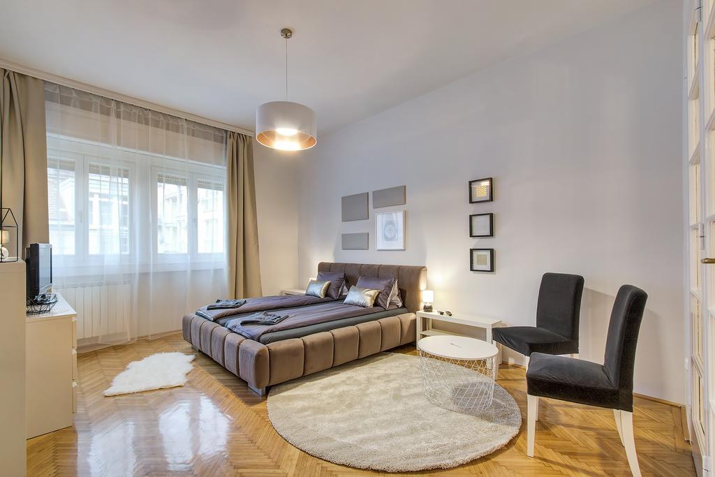 Brighthome Castle District Budapeste Exterior foto